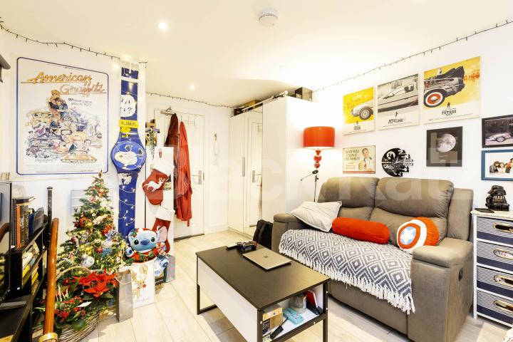 Modern studio set in a beautiful location Kilburn Lane , Queens Park